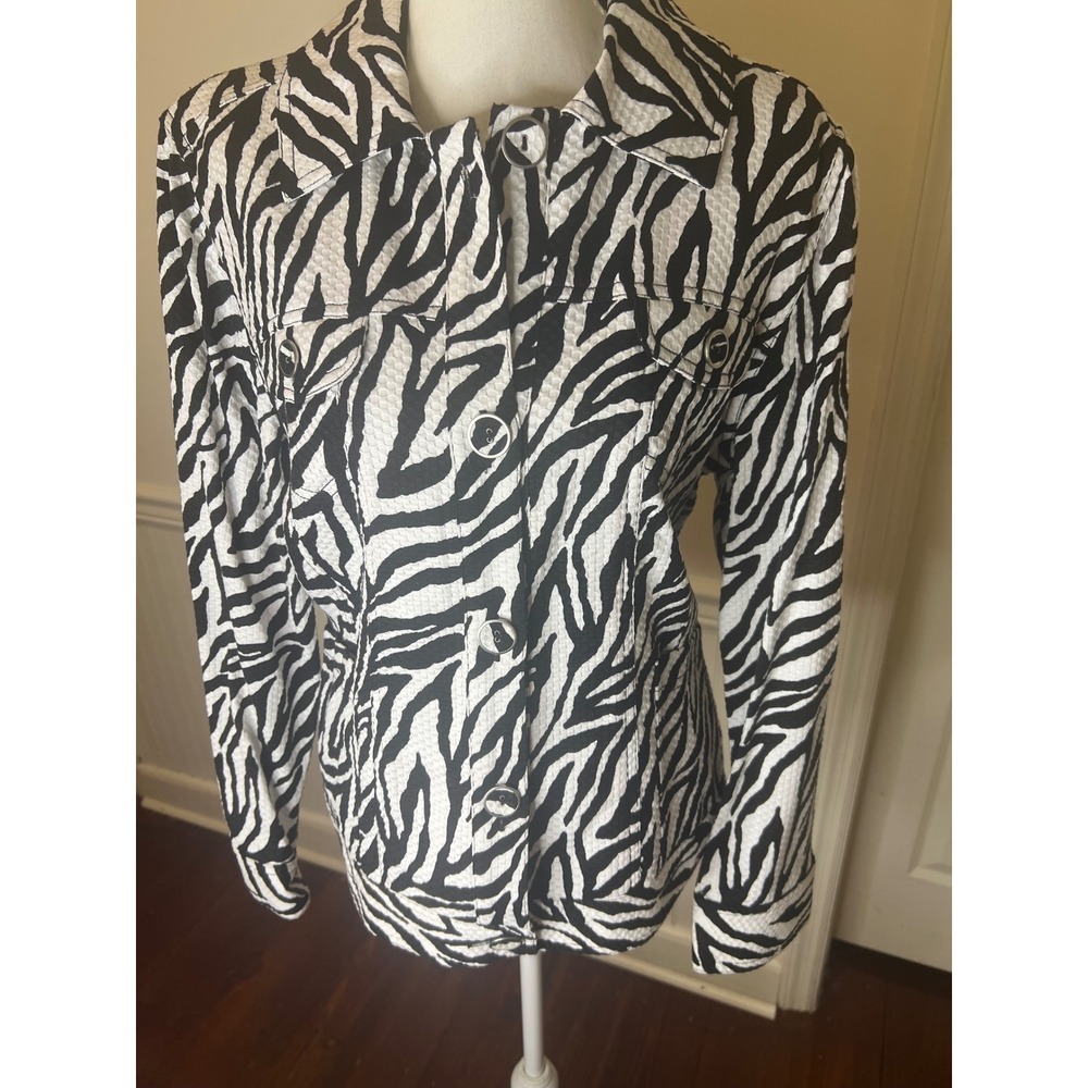 Chicos Zebra Print Jacket Black White Animal Print Button Front Size 2 - Picture 3 of 11